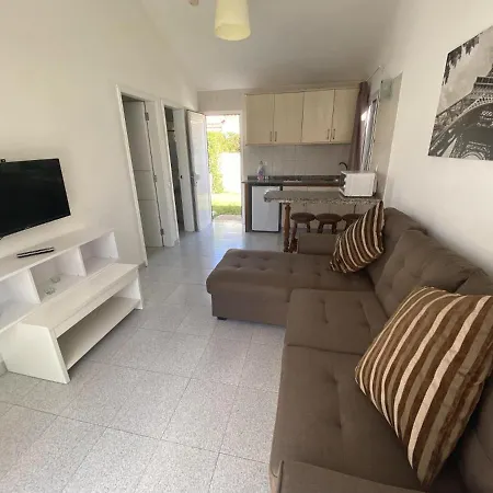 Los Arcos Bungalow Garden Barbecue Pool Feriehus *